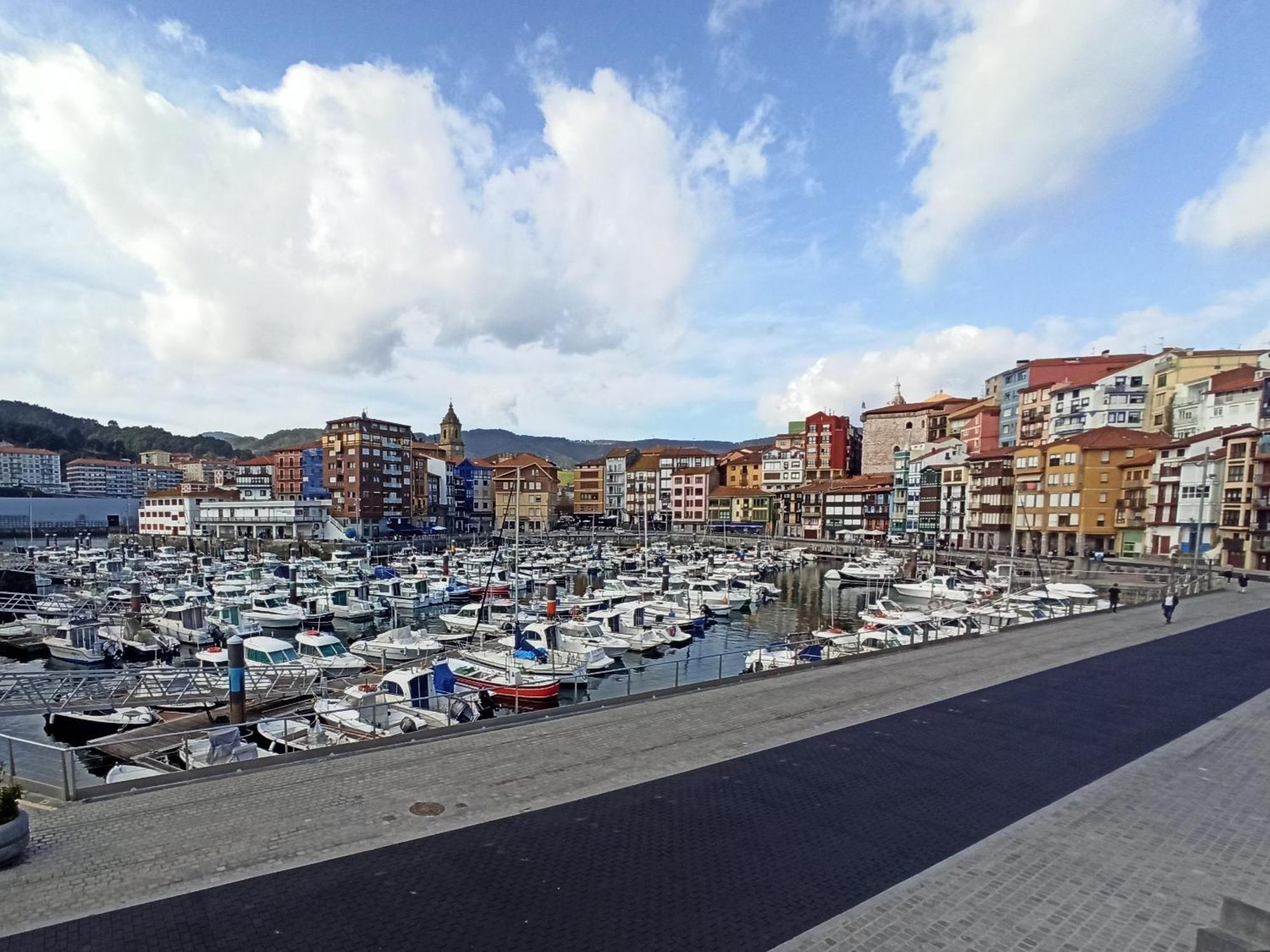 Apartamento Patxike Con Plaza De Garaje Apartman Bermeo Szoba fotó